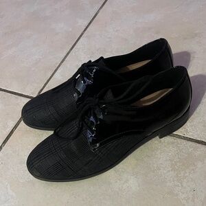 Clark’s Trish Tye Oxford Women’s size 8